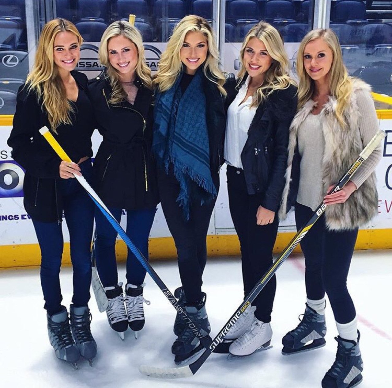 NHL HOTTEST WIVES. 