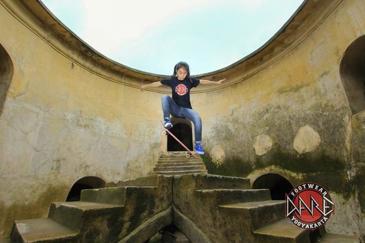 Jump into 2016 with a  new start and an aquatically new dream! In frame : <a href="/nanaanjani/">nana anjani</a> 📷: <a href="/ihsanudn/">MyName Ihsan</a>