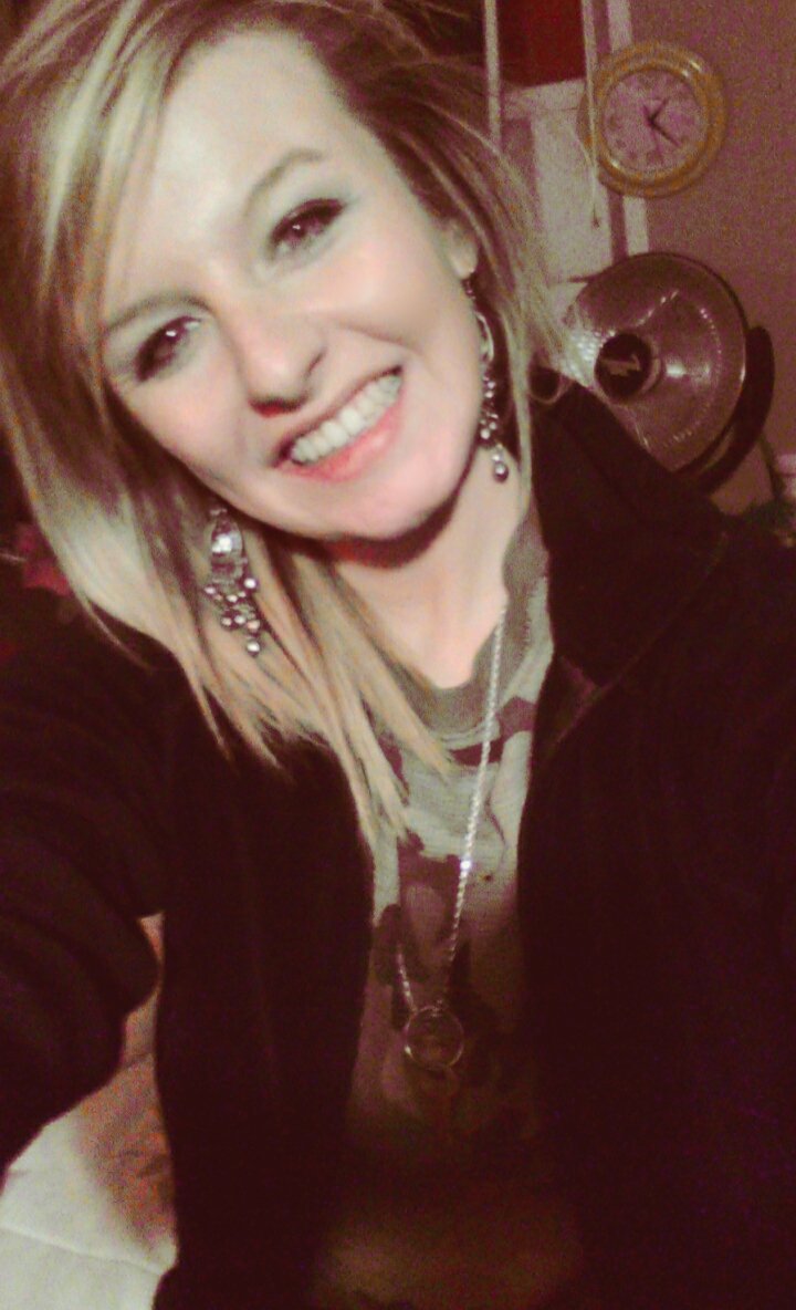 clawingg tweet picture