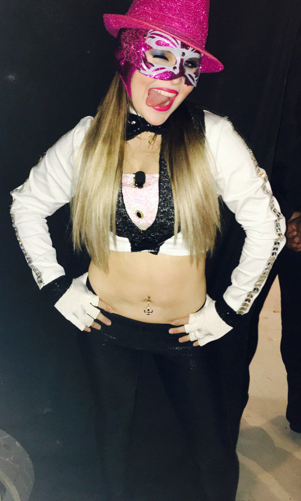 Emahuevo's tweet photo. Gracias por su apoyo 😬#EmaEnLasNoches 🤗los amo https://t.co/djHzeJzNWi
