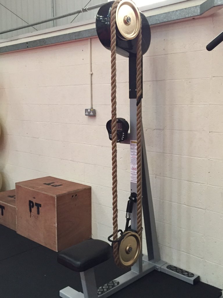 thegrappleruk's tweet photo. #FitToFatToFit new Grappler rope machine installed at Optimum Fitness in Widnes #Boxing #Fitur2016 #fitfam #gym https://t.co/xRlFTxNmu5