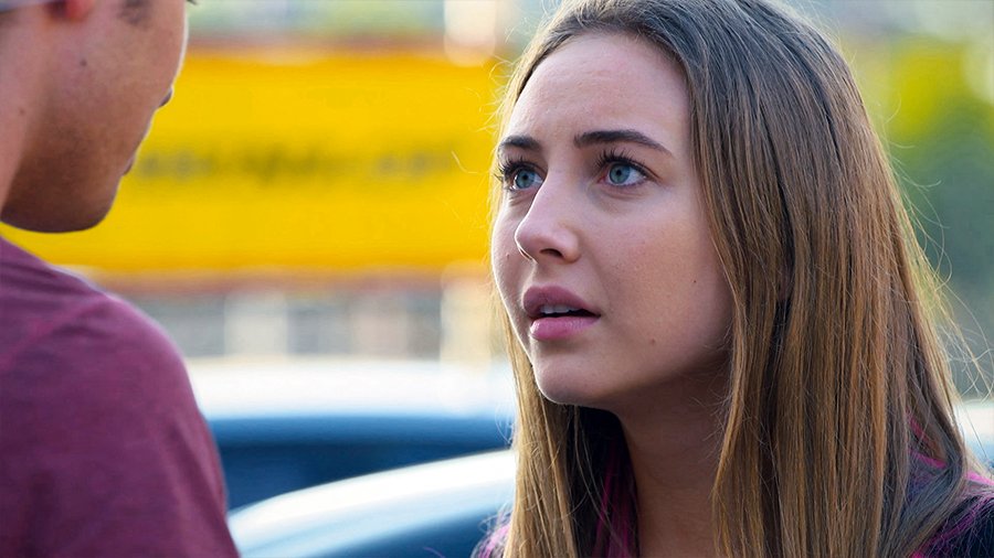neighbours's tweet photo. “You’re so gutless, I can’t believe I ever went there!” #Neighbours https://t.co/v7WYBseu2k