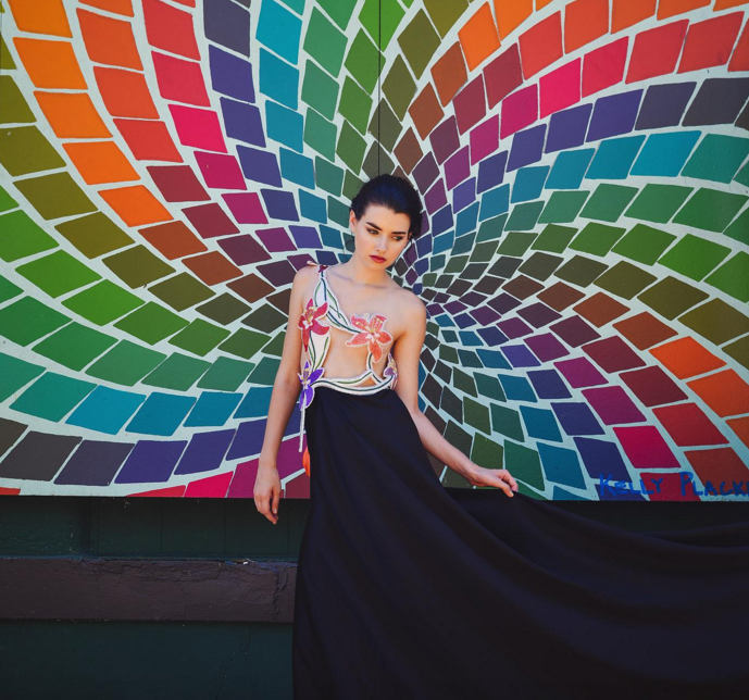 youpic's tweet photo. Selecting a Perfect Location for a Fashion Photo Shoot by @BradOlson - Read it here: https://t.co/UovIZDg8G5 https://t.co/yA1GDa2oWJ