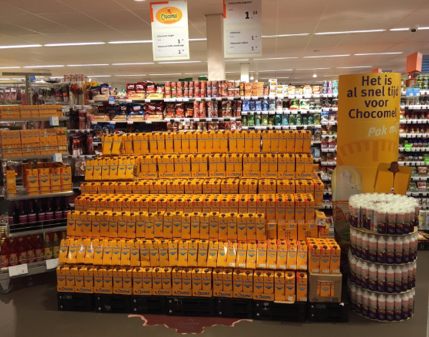 De temperaturen dalen, dus het wordt flink tijd om @chocomel in te slaan met <a href="/Campina/">Campina</a> Echte Slagroom!
