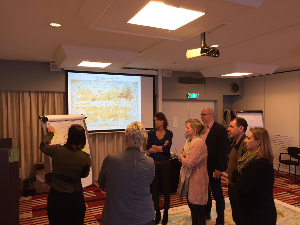 DimiTops's tweet image. Starting with learning goals for a 2 day training! The world of difference! #MapsTell