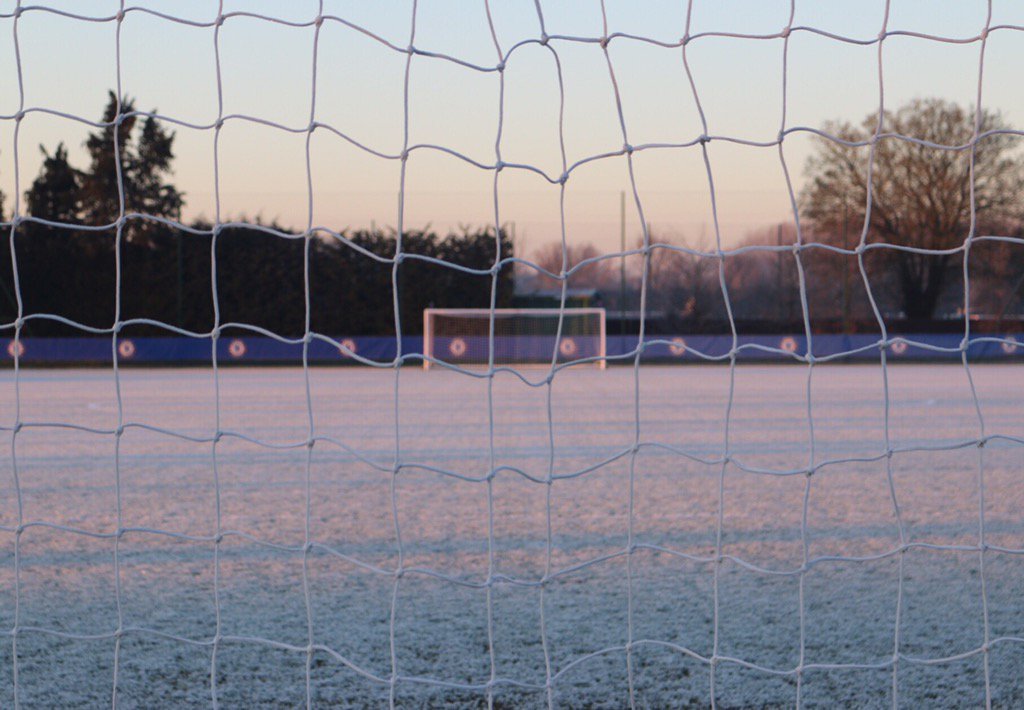 ChelseaFC's tweet photo. Morning all. It's a cold start to the day at Cobham. The squad will be in shortly for training... https://t.co/gOA55zMUwm