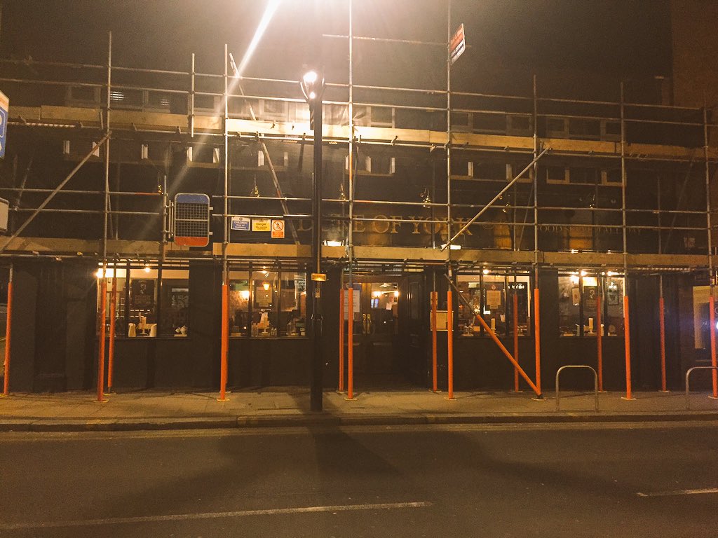 DukeSurbiton's tweet photo. Scaffolding's up! We're a tad excited π¬ We're open until Sunday. Re-open 5th Feb. #Pubrefit #allnew #Funpub #Pub https://t.co/LnqaZBoqCN