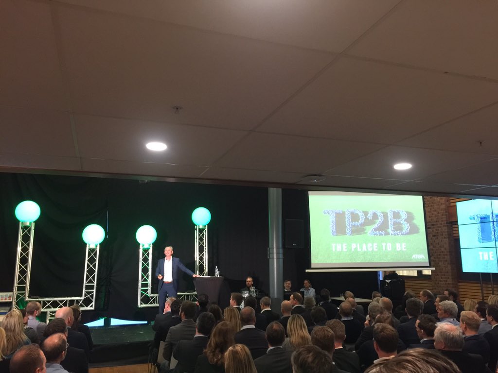 TTmmernes's tweet image. @stesonst på @AteaNorge #partnerdag Over 250 dedikerte Partnere av Atea på Bryn sammen med ledelsen i No  = TP2B