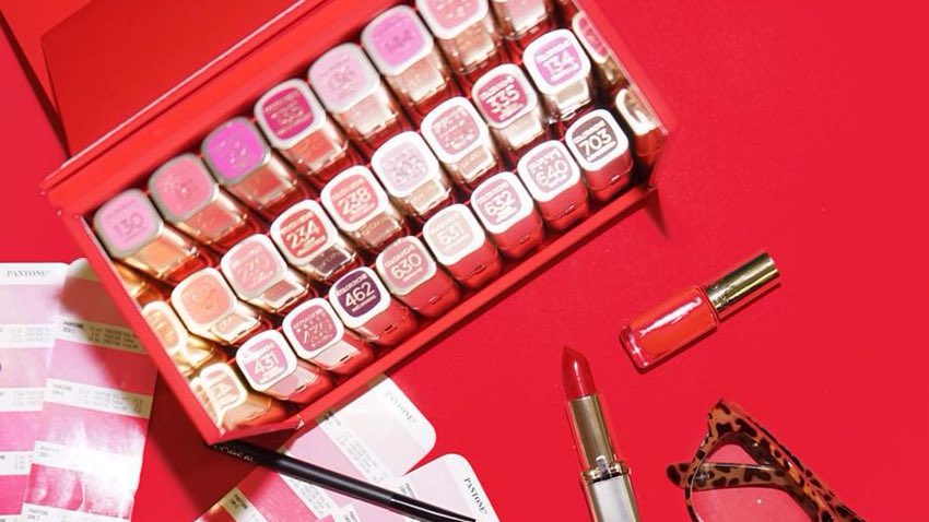 lorealparis_es's tweet image. ¿Te imaginas tener que decidir cada mañana solo un color?
#SueñoHechoRealidad 

#ColorObsession #lipstickAddict