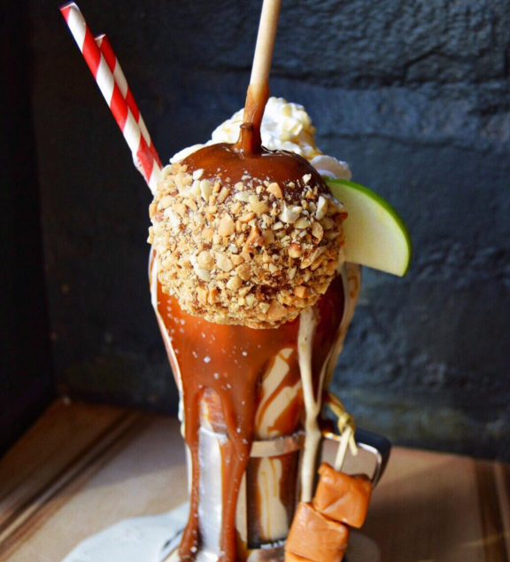 KaravanKitchen's tweet photo. These Insane Decked-Out Milkshakes Take Dessert To A Whole New Level https://t.co/jUKAUADrXK #nyc #food https://t.co/cYZ6uLLRxc