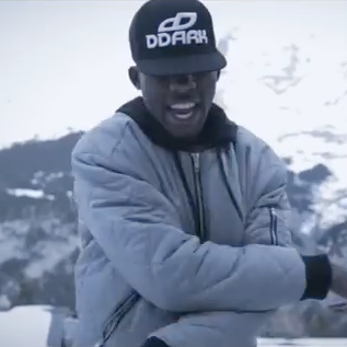 ukulture's tweet photo. #Newmusic - @ddarkonline - Cold Like Ice
#ddark #coldlikeice #SwissAlps #grimes #fire #bars https://t.co/k80WzpBmTh https://t.co/aBGEMcY2dP