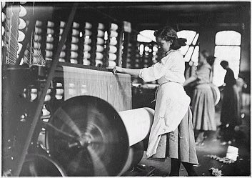 CartwrightAvila's tweet photo. Some girls working with the power loom in the factories which helped to increase the productivity of products https://t.co/GtNLMJNXOl