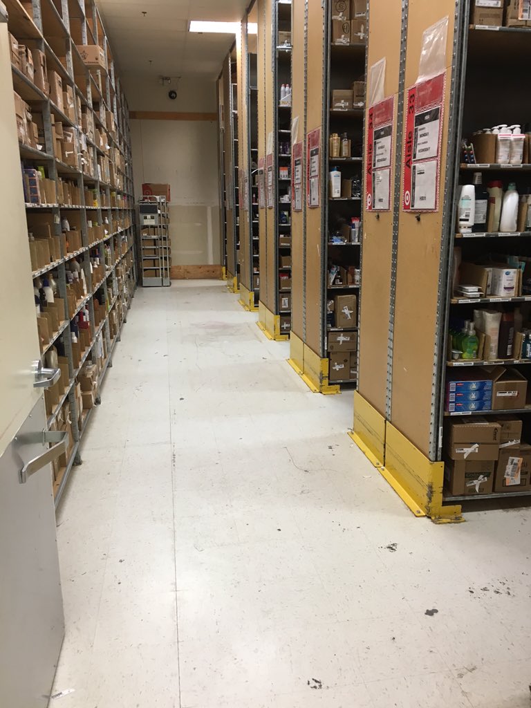jennercornell's tweet photo. Clean in the back room. Green in BRLA. Green in CAF Pulls. T68 is ready for 2016! @cjdoering @CristinErdman https://t.co/d7c1lD3ic1