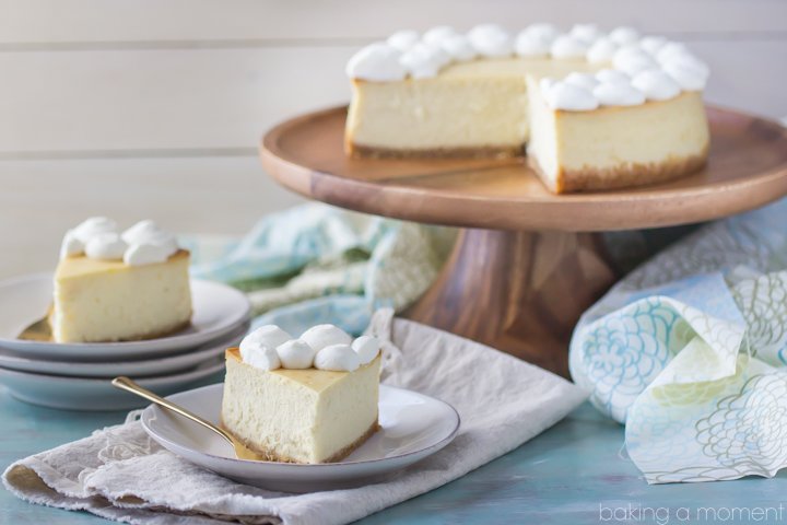 BakingAMoment's tweet photo. Vanilla Bean Cheesecake: https://t.co/sl2XywsLES #savetimetips #ad https://t.co/FbNge9dT6x