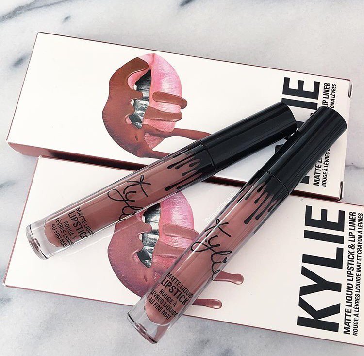 Moda_UKOnline's tweet photo. I need a Kylie lipstick 😩 https://t.co/ILCFF0WYA8