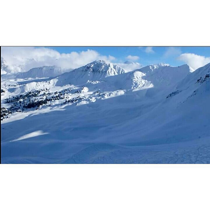 MontagneJadore's tweet photo. Mon paradis blanc. 
#mountain #photography #fuiji #view #amazingview #ski #alps #montagne #snow #whitemountain #win… https://t.co/GH6pZlFcFf