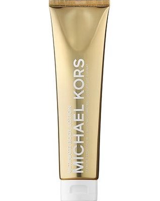 davelackie's tweet photo. Pamper your skin with Michael Kors' Ultimate Body Lotion! Win it on Twitter! To enter, follow @davelackie &amp; RT https://t.co/pPnW6zY1eP