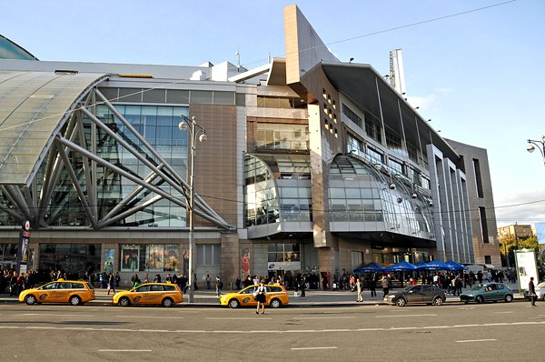 Retail_Loyalty_'s tweet image. #Watcom: посещаемость отечественных #ТЦ сократилась до минимума.
retail-loyalty.org/news/watcom-po…