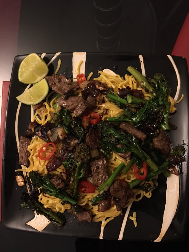 daveyplayz87's tweet photo. Jamie's sizzling steak stir fry. Delicious! Cooked by yours truly @hellofreshuk #hellofreshjamie https://t.co/8jQPlFbMbZ