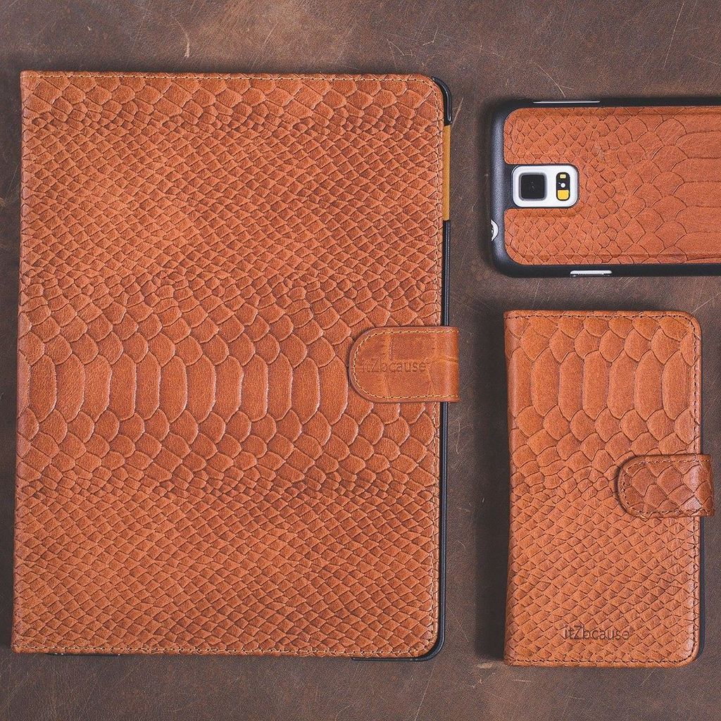 itZbcause's tweet image. Combineer nu je slimme telefoonhoesje met een stijlvolle tablethoes. Kijk voor deze set op onze website. #ipadcover…