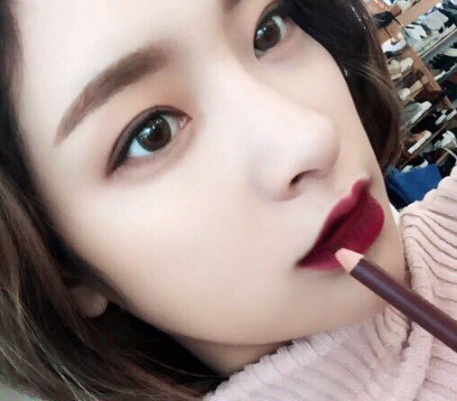 Chuchuu_S's tweet photo. 💋🍓 3CE Drawing Lip Pen แท่งละ280฿
ยังเหลือ #Need1
#Chilling1
#YouGotMe1
#ของมา10กุมภา #3CE #stylenanda https://t.co/PAa9rQNNFd