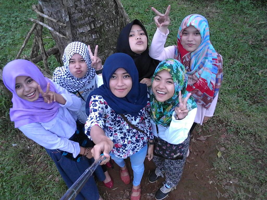 al_aniya's tweet photo. Today is wonderful guys ๐๐ #Redeng https://t.co/9Zkc80lvUX
