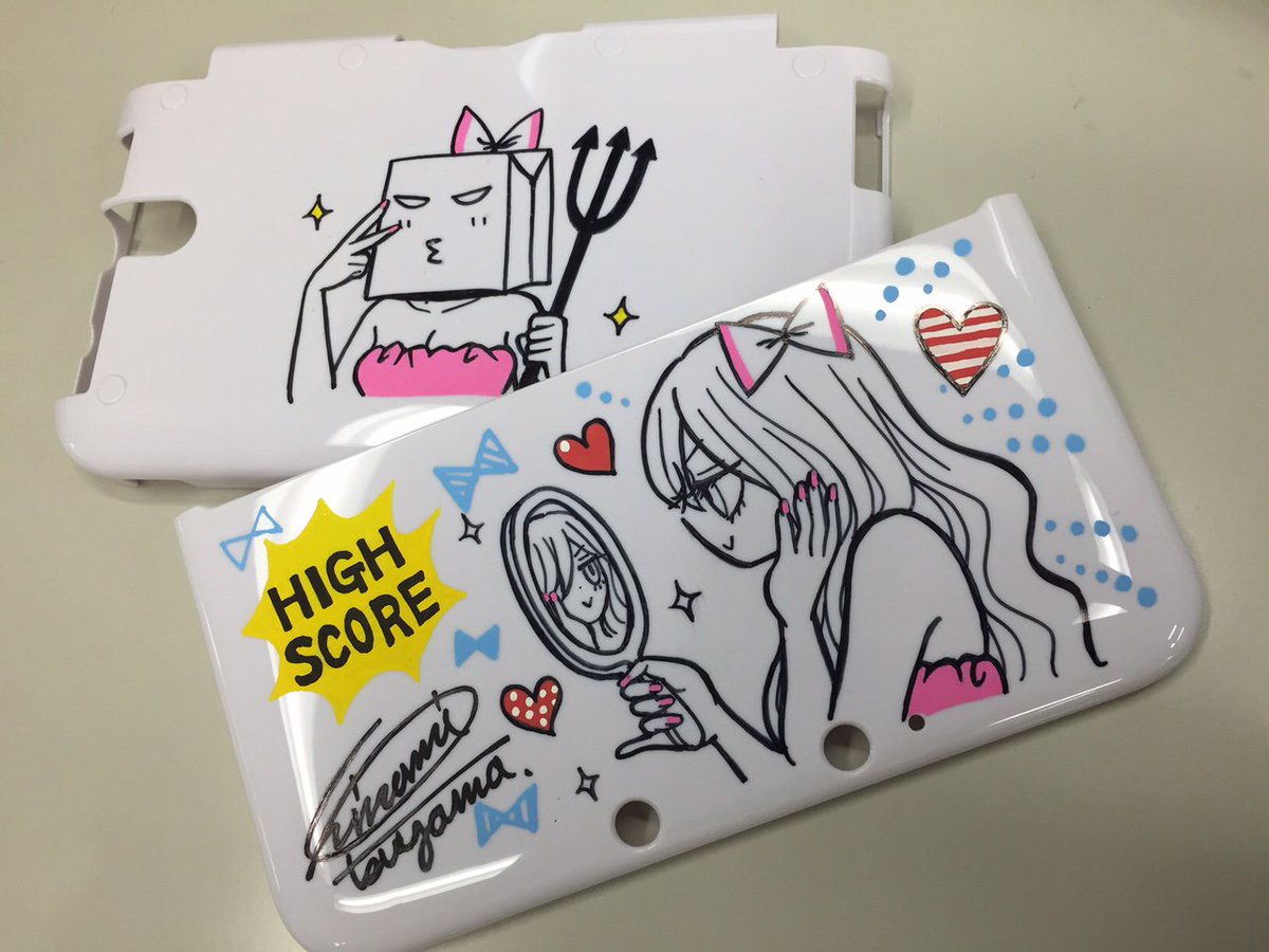 りぼん編集部 على تويتر 発売中のりぼん２月号の３ds Llカバープレゼント High Score はめぐみ様の日常がイラストに 大人 かわいい雰囲気にときめき D ウラ面の紙袋戦士にも注目 これはもう激レアです りぼん 津山ちなみ T Co Qdnve5ywcg