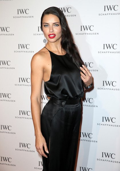 newsadrianalima's tweet photo. #NEW - Adriana at the @IWC event yesterday in Geneva https://t.co/v9nVmkRprZ