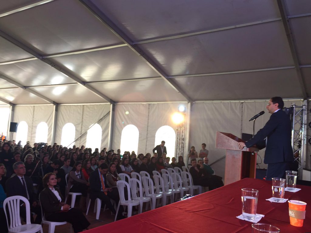 Feliz dando bienvenida nueva generación rosaristas 2020-2021. Futuros "ilustradores de la republica" <a href="/urosarionews/">URosario</a>