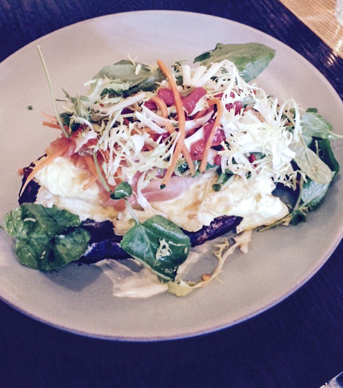 Brunch at <a href="/TheDawsonChi/">The Dawson</a>  - Executive Chef <a href="/Chef_ShaunKing/">Shaun King</a> foodiegirlchicago.com/brunch-at-the-…