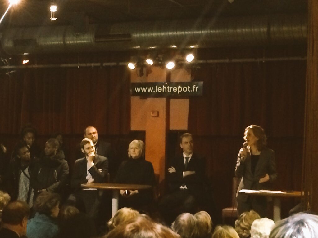 AdCroze's tweet photo. Beaucoup de monde à l'Entrepôt ce soir pour les voeux de @nk_m! @Le_Quatorze @NKMavecle14eme #NKM https://t.co/1rxZcLIYPH