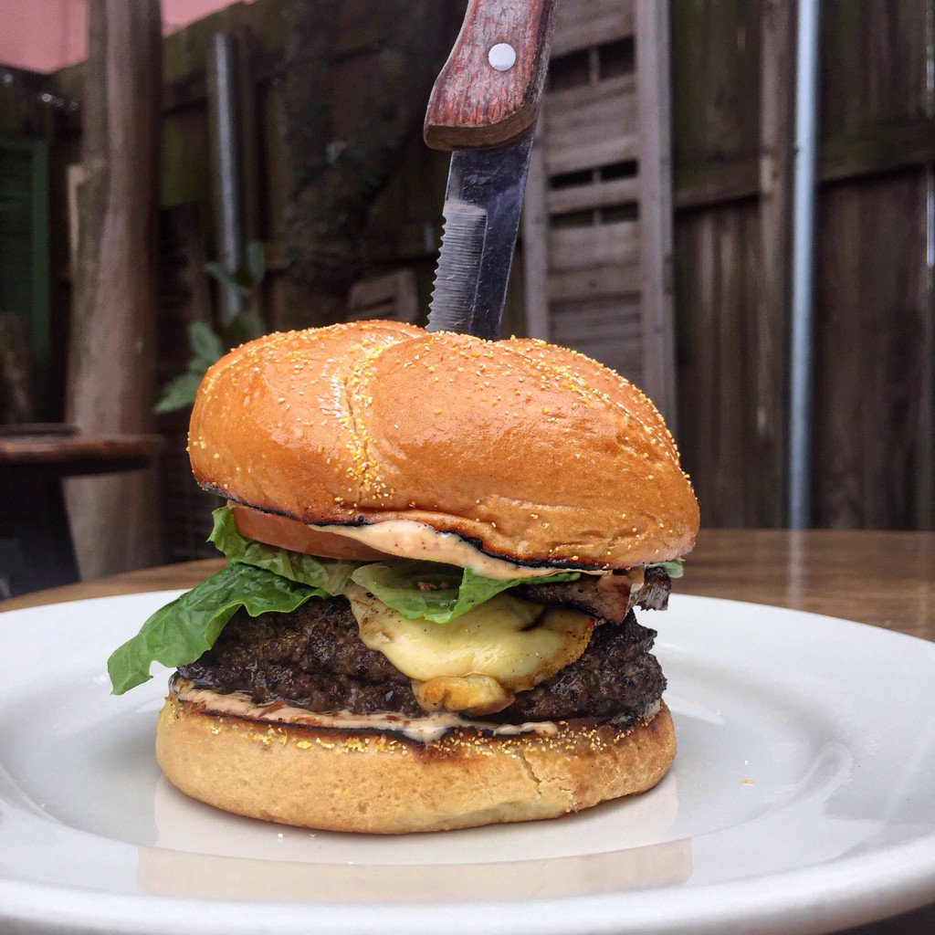 BasinSeafood's tweet photo. THE BASIN BURGER 

Blackened 1/2 lb Burger w/ Melted Gouda | Pecan Smoked Bacon Remoulade Sauce | Grilled Red Onion https://t.co/MTUV7Dz5EF