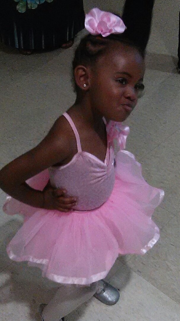 LivoniaW's tweet photo. Lilly my granddaughter https://t.co/o9y447wInG