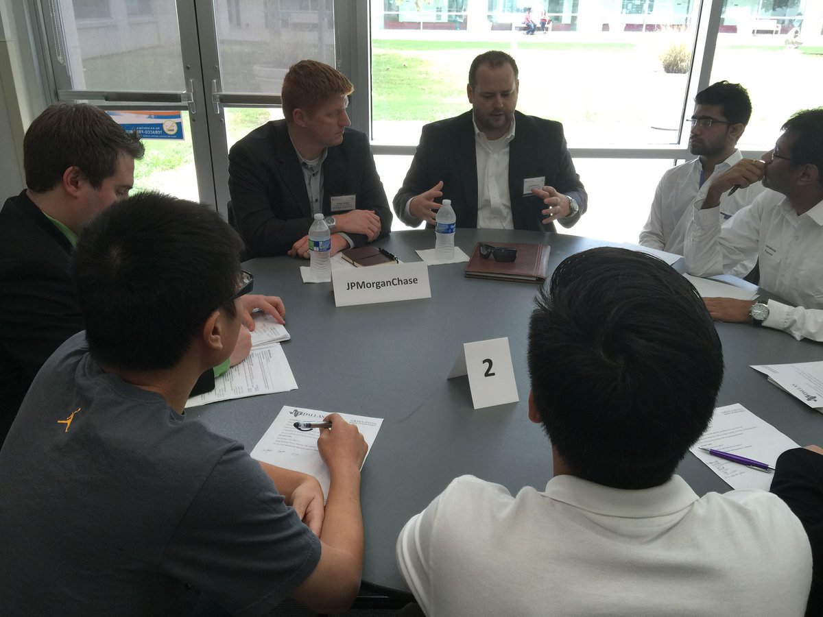 jindal_utdallas's tweet photo. Don't miss today's Internship Roundtable from 3-5pm. Register with event no. 4841 #hireJSOM #JSOMatWork @JindalCMC https://t.co/DYXP9Qxkl1