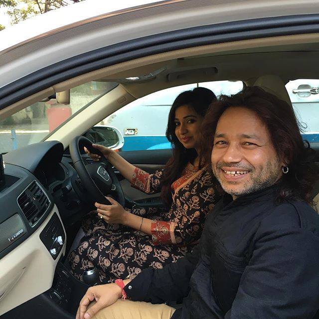 The_SGF's tweet photo. @shreyaghoshal at @Kailashkher's studio  "KEDARA ANTHEM" recording session.. https://t.co/qGTHgMUwPF