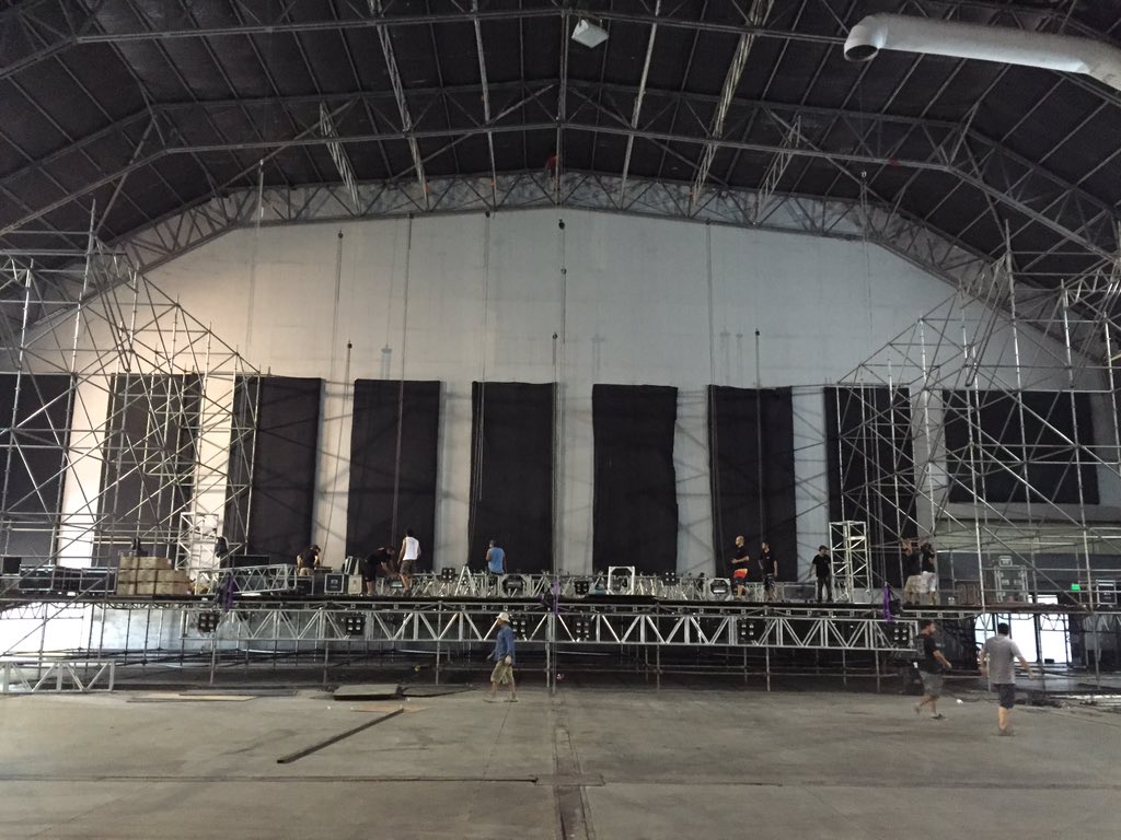 Se va a armando el escenario en metropolitano para <a href="/DonOsvaldoOf/">Don Osvaldo</a> en <a href="/MetropolitanoRo/">Metropolitano Ros</a> <a href="/josedpalazzo/">jose palazzo</a>