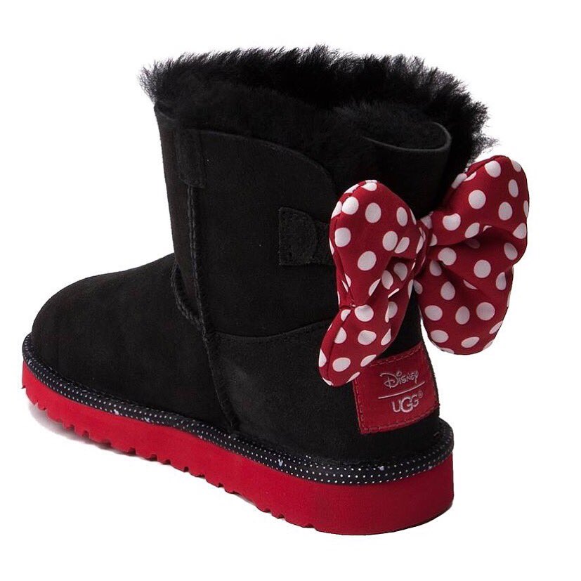 dottielot's tweet photo. How cute are these?!😍 new in store the Sweetie Bow Disney boot from @UGGaustralia get yours instore or online now!❤️ https://t.co/Z298NsALLB