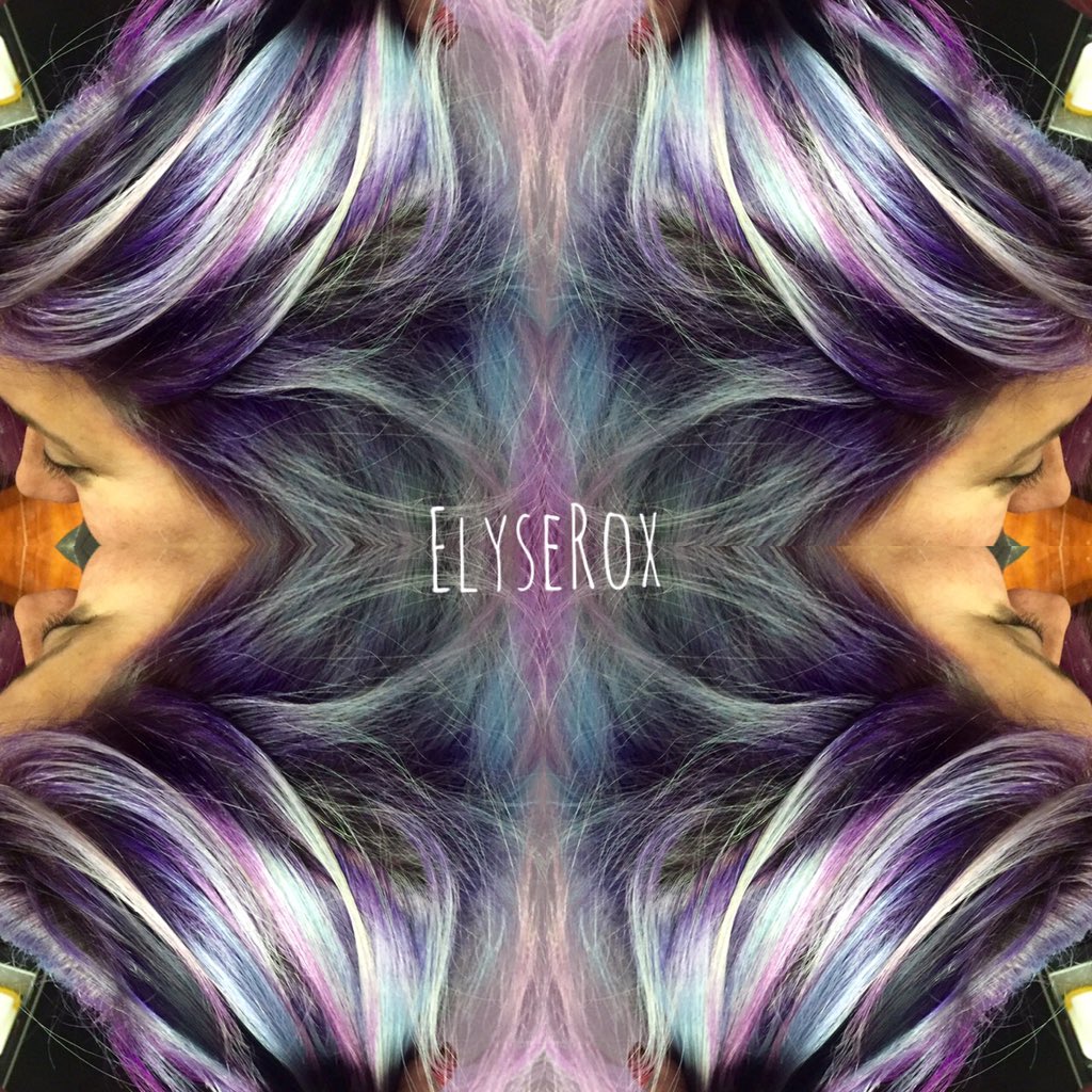 MyRockItStudio's tweet photo. This hair is just WOW! 😍 #vividhair #fashioncolor #olaplex #magiclightener https://t.co/ziVwViLvLW