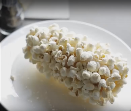 foopsycom's tweet image. Pop on a Corn! Ο πιό πρωτότυπος τρόπος να φτιάξεις σπιτικό πόπ κόρν snip.ly/1gE4 #popcorn