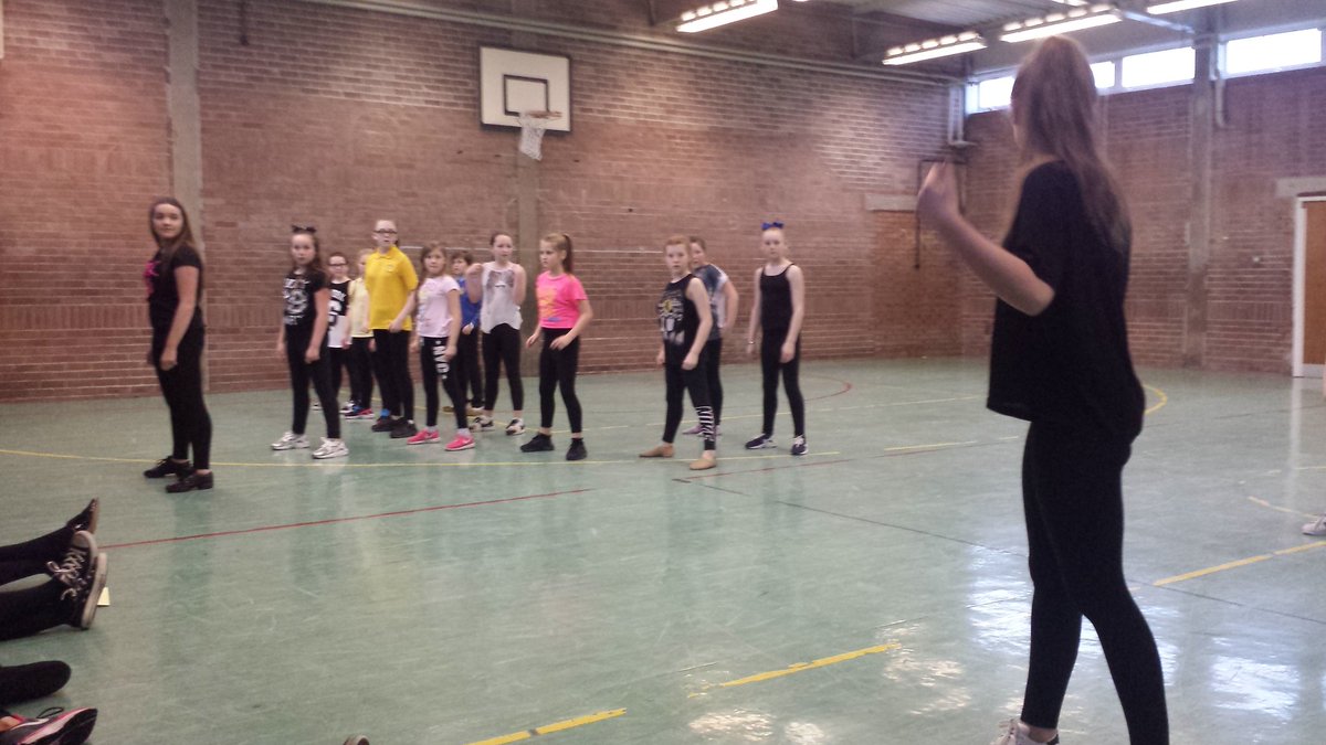 ASGBannerman's tweet photo. P7 @sandaig_ps  @BannermanHigh  @BannermanSports dance leaders programme 💃 Busting moves 👍 @PEPASSGlasgow https://t.co/nxq27yfGqu