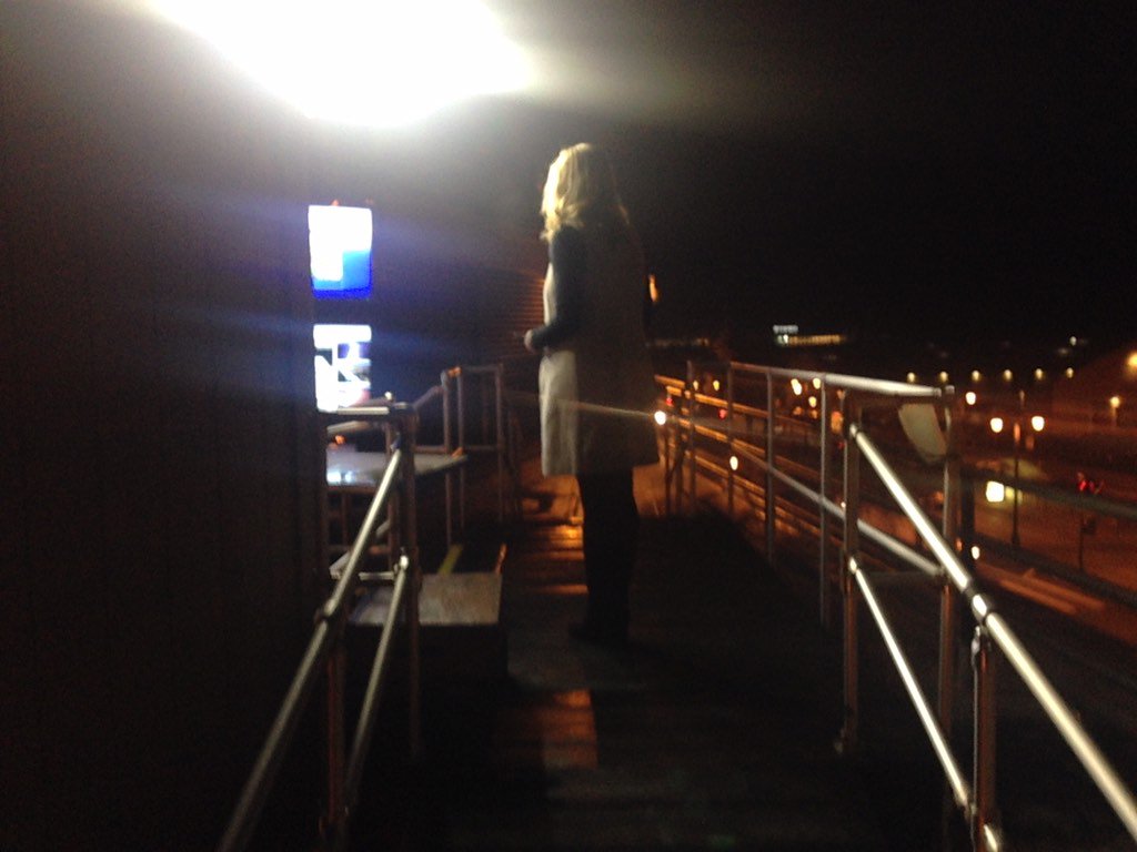 amyhollyfield's tweet photo. Just when I thought I'd done a live report from every location possible... #RooftopCamera #ABC7studio #DontLookDown https://t.co/zK1QG0t6JY