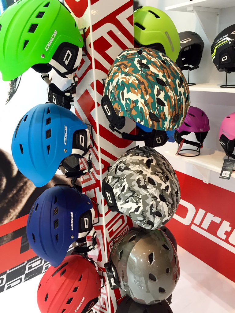 TeleSkiSnow's tweet photo. Top to toe - the new trends we're seeing at #Slide2016 are getting us excited! ๐๐ผ https://t.co/ytEZLozaeS