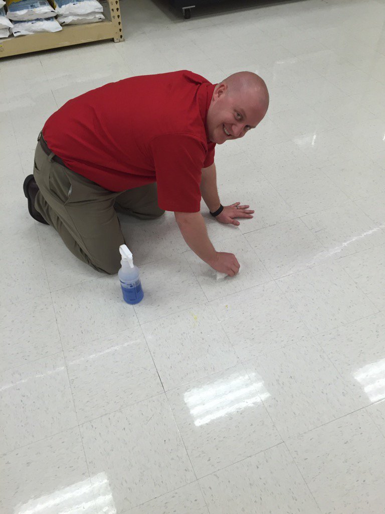 @DaveCrowtherAP learning hands on how to impact safety at #T1836 <a href="/AdamFroeber/">Adam Froeber</a> @FisherKendra #safetyfirst