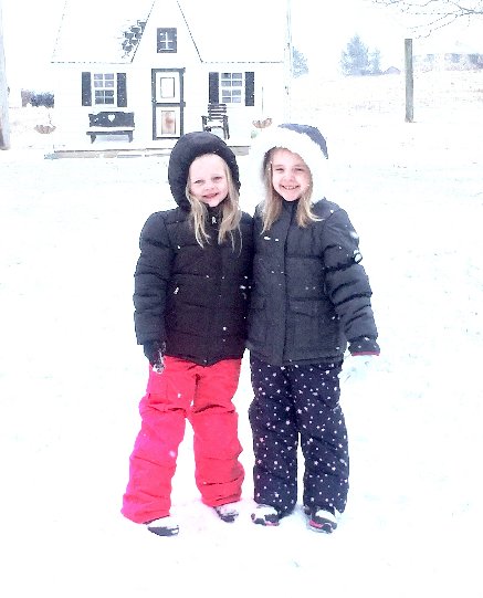 HCSAcctArchive's tweet photo. Sweet cousins, Briley Jane and Maggie, enjoying their snow day! #witttigers #HCSnow https://t.co/keTbVoE8FT