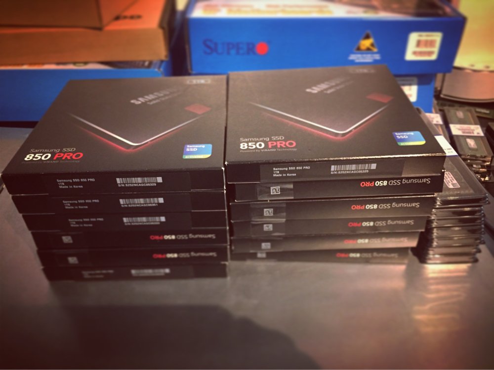 xeloncloud's tweet image. Additional Samsung 850 Pro SSD&apos;s for our Virtual Server infrastructure! 
#virtualserver #virtualinfrastructure