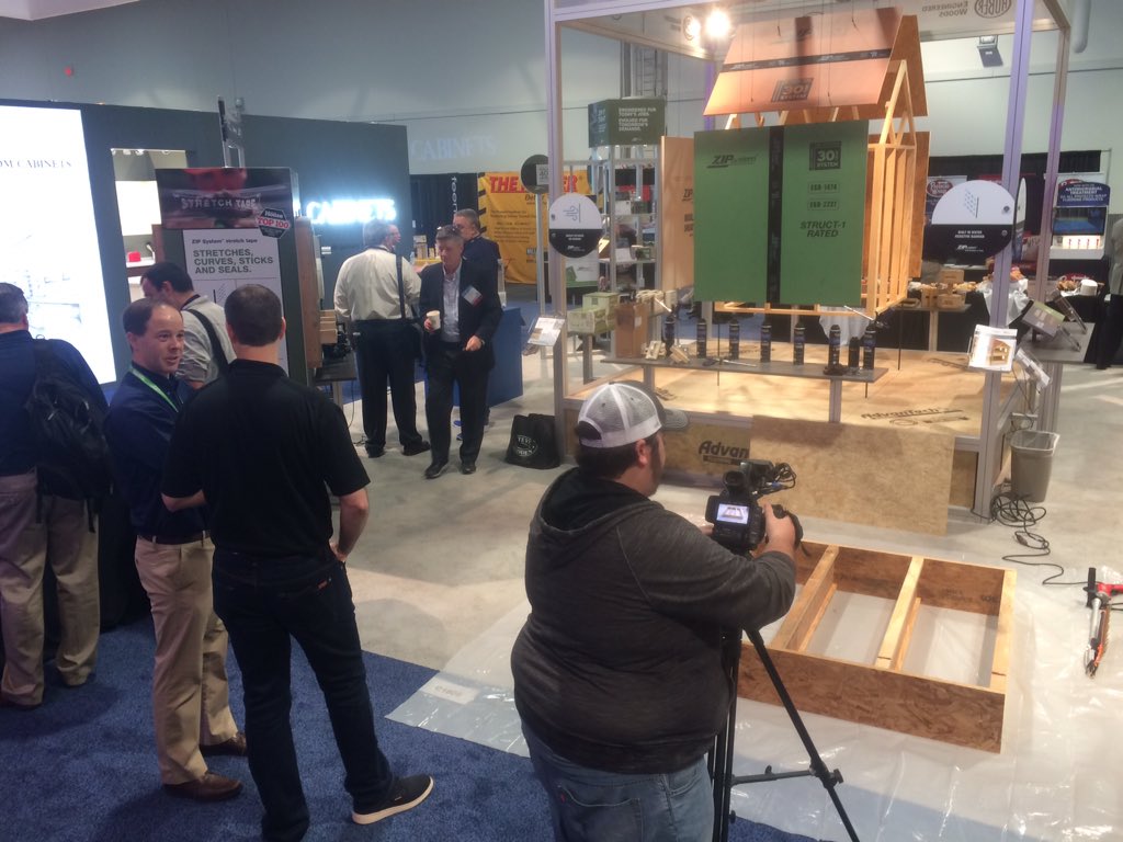 BigBearUSMCVet's tweet photo. #IBSVegas Press Breakfast @HuberWood C1808 Ready to demo #Advantech Sub floor #Adhesive #SqueakFree Assembly https://t.co/HIqeMrbC1F