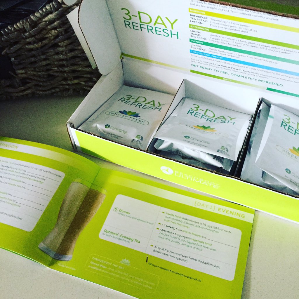 CoachKMcCann's tweet photo. 3 Day refresh &amp; 21 Day fix is on sale for one more week 🍃 Message me for details 😊 #cleanse #21dayfix #fitness https://t.co/yoRSAnGu5X