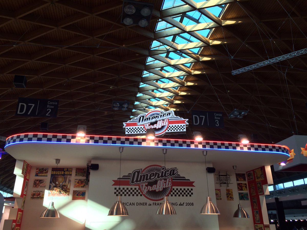 AmericaGraffiti's tweet photo. #AmericaGraffiti Pad. D7 Stand 78 ultimi ritocchi per #RHEX2016 #SIGEP2016 @RhexRimini @SigepRimini @Riminifieraspa https://t.co/4DxON1NFhJ