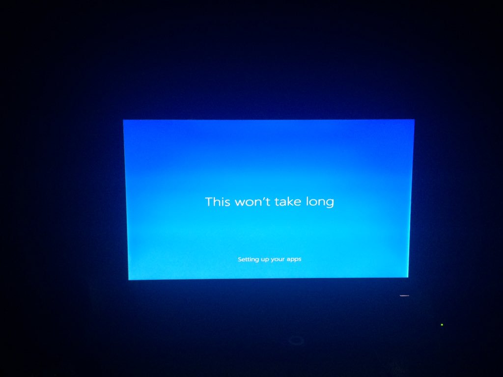 Razvytg's tweet photo. Windows 10 Here I come. https://t.co/RRvUjQM00i