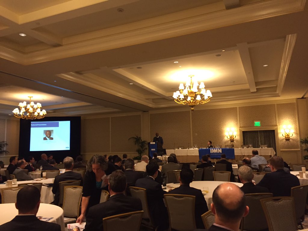 PereviewSW's tweet image. Emmitt Smith kicking of the IMN conference #imnevents
